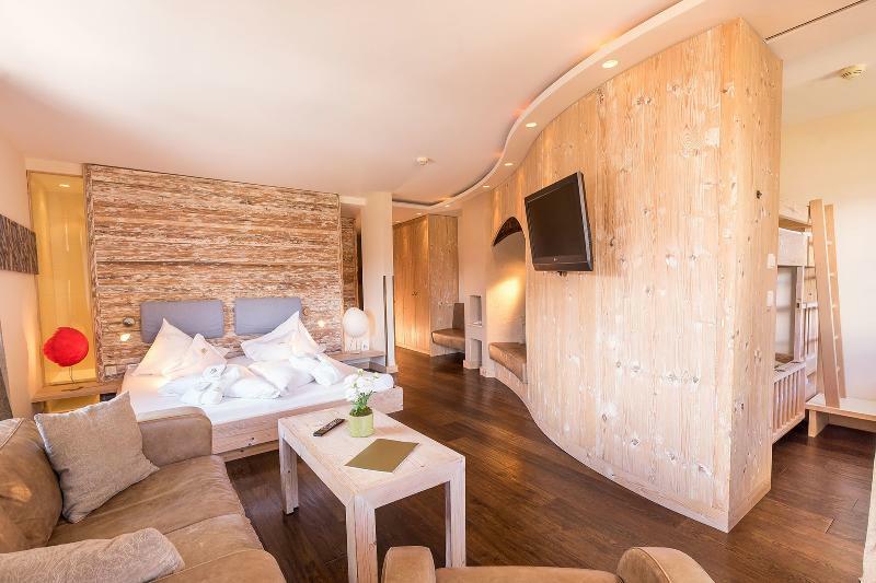 Alpenrose Leading Family Hotel & Resort Lermoos Exterior photo